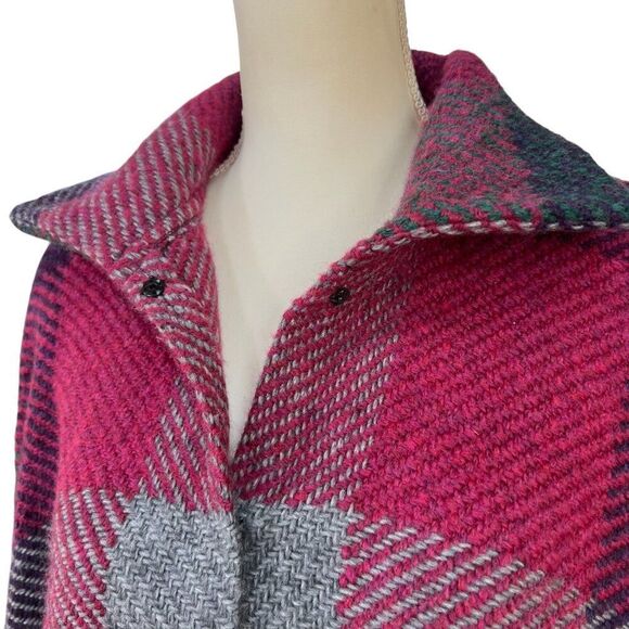 Aran Sweater Market Wool Blend Poncho Cape Snap Closure Mulberry Plaid OS - Picture 4 of 10